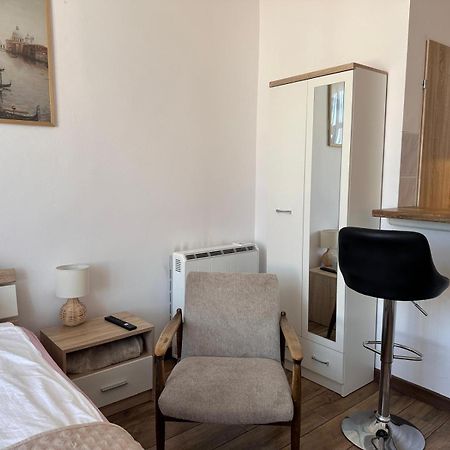 Apartament Piaskowy Kollataja โทมาสชูฟ มาโซเวียซกี ภายนอก รูปภาพ